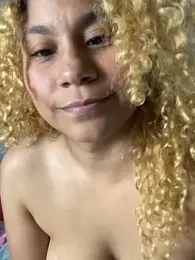 MaryAlbuquerque webcam stripchat model stream image