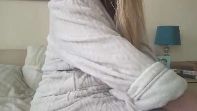 CinnaKiss webcam model stream image
