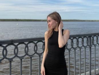 VictoriaAsh webcam model stream image