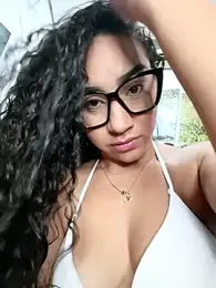 ashley69_brown webcam model stream image