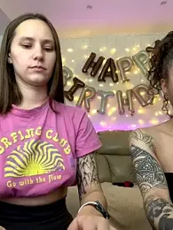 HotCaramellsTV webcam model stream image