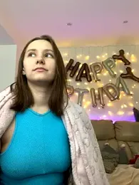 HotCaramellsTV webcam model stream image