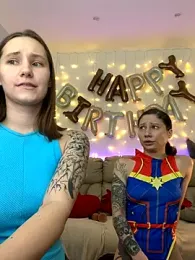 HotCaramellsTV webcam model stream image