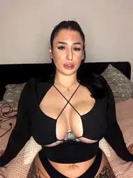 Mia-Bremer webcam model stream image