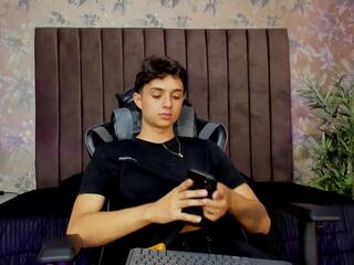 Ethan Lowell webcam model stream image