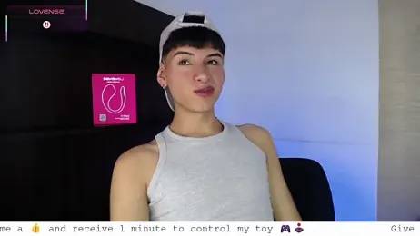 Ezra_Storm webcam model stream image