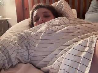 creamiest-peaches webcam model stream image