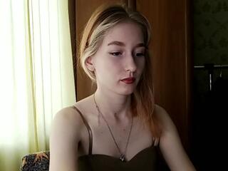 Clotilde Cantabrana webcam model stream image