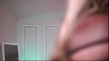 EvaZane webcam model stream image