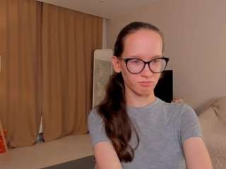 lynettebails webcam model stream image