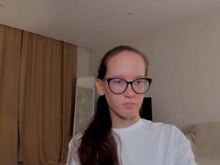lynettebails webcam model stream image