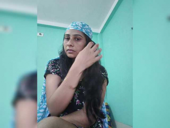 Pakhi webcam model stream image