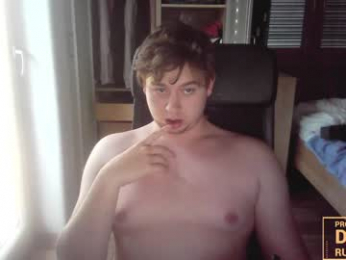 iloveyoutoo2000 webcam model stream image