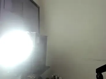 MaikDEMON_ webcam model stream image