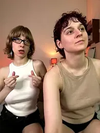 Jitoon_Exe webcam model stream image