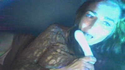 ElleestOuu webcam model stream image