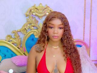 Reven Mayers webcam model stream image