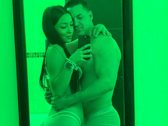AriadneandMike webcam livejasmin model stream image