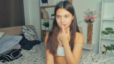 HildredUrive webcam model stream image