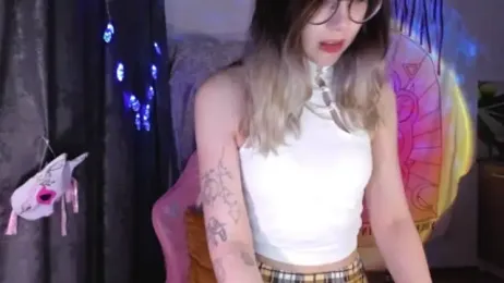 Holy420lolii webcam model stream image