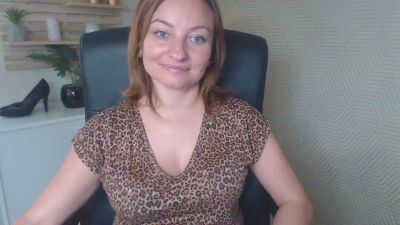 1Angela39 webcam model stream image