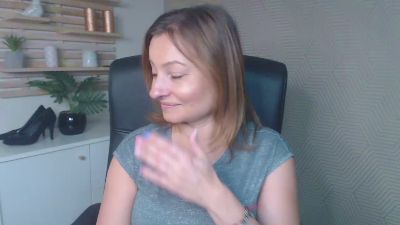 1Angela39 webcam model stream image