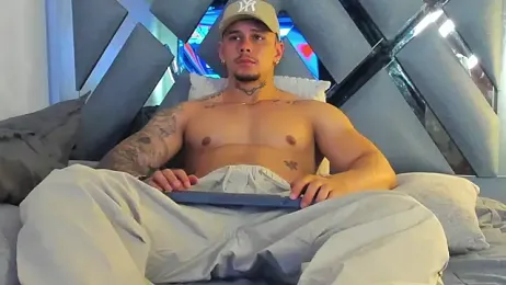 NoahhBrown webcam stripchat model stream image