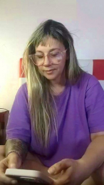 desireemilf webcam cam4 model stream image