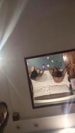 Puticlub webcam model stream image