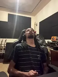 FavelaDaddyCum webcam model stream image