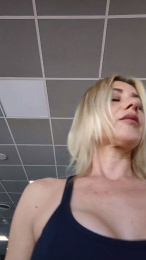 evakisimovareal webcam model stream image