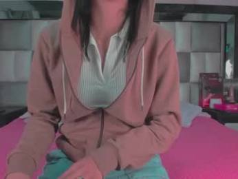 ema_and_camila webcam model stream image