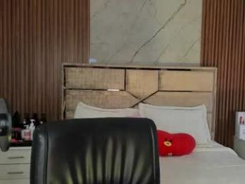 emilyhendrix_ webcam model stream image