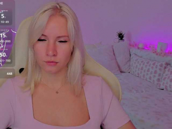 Mira- webcam bongacams model stream image