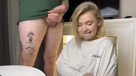 Adelovenick webcam model stream image