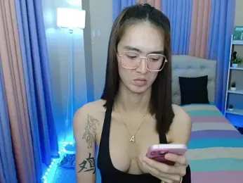 XxTsUncutAskaxX webcam stripchat model stream image