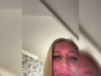 Eva-Bella webcam model stream image