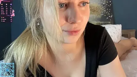 RadiantBliss webcam model stream image