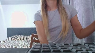 Amedeia webcam model stream image