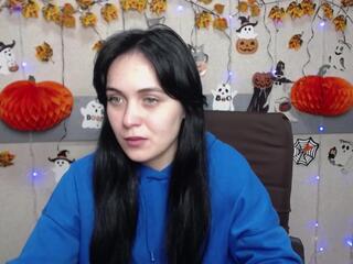 Izzie Paige webcam model stream image