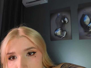 SophieInkk webcam model stream image