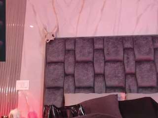 wildy-temping webcam model stream image