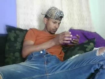 sexyleon69 webcam model stream image