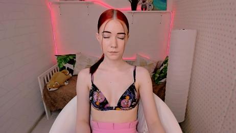 litl_Mia webcam model stream image