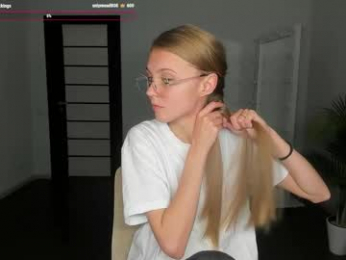 phoebepaw webcam model stream image