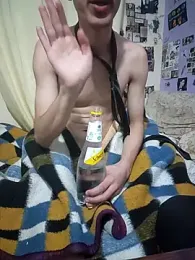 HitShelf webcam model stream image