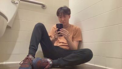 Maleeroticart webcam model stream image