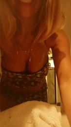 margot30 webcam cam4 model stream image