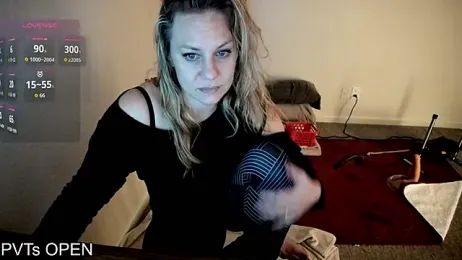 Peaches_N_Kreme webcam model stream image