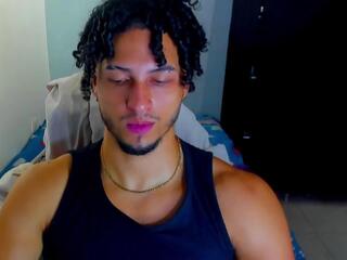 Kris Khalifa webcam model stream image